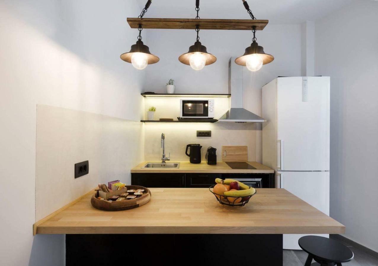 אתונה Atmospheric Apartment Near Acropolis By Cloudkeys מראה חיצוני תמונה